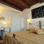 Bed & Breakfast World Center 4*
