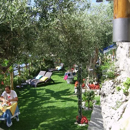 Bed & Breakfast World Center