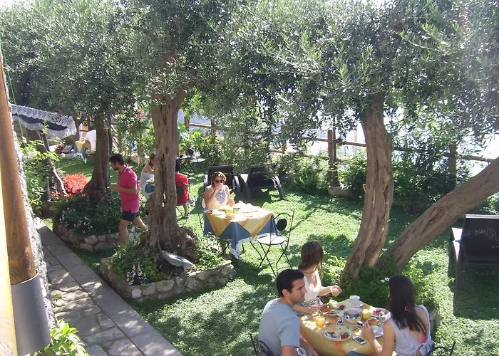 Oda ve Kahvaltı World Center Amalfi