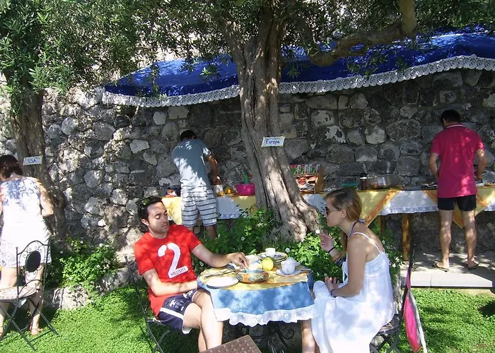 Oda ve Kahvaltı World Center Amalfi