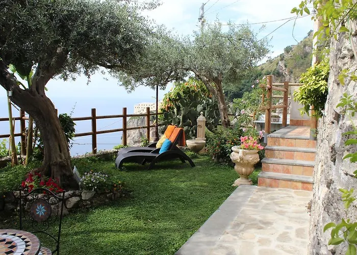 Oda ve Kahvaltı World Center Amalfi