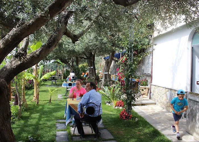 Oda ve Kahvaltı World Center Amalfi